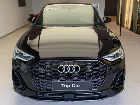 AUDI-Q3-2022