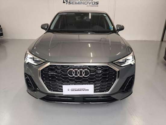 AUDI-Q3-2023