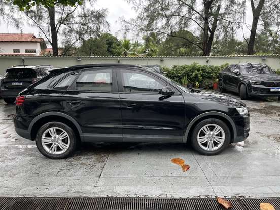 AUDI-Q3-2014