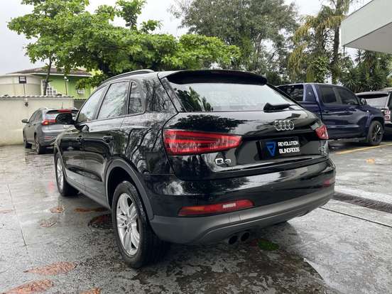 AUDI-Q3-2014