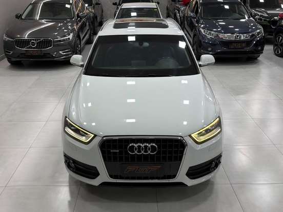 AUDI-Q3-2012