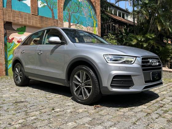 AUDI Q3 2.0 TFSI AMBITION QUATTRO 4P GASOLINA S TRONIC