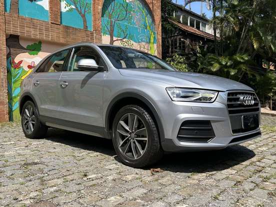 AUDI-Q3-2015