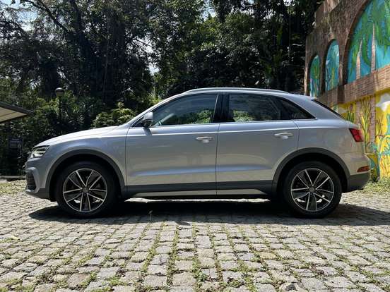 AUDI-Q3-2015
