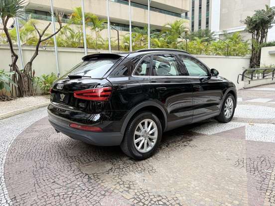 AUDI-Q3-2014