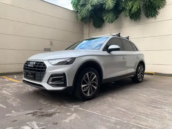 AUDI-Q5-2022