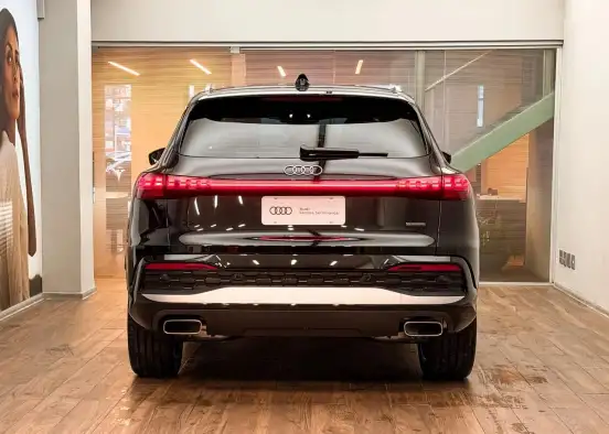 AUDI-Q5-2025
