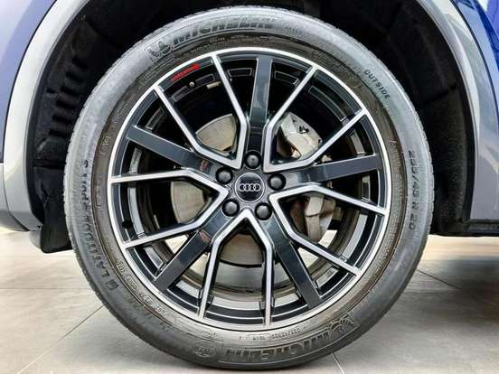AUDI-Q5-2.0 45 TFSI GASOLINA S LINE BLACK QUATTRO S TRONIC AUDI-Q5-2024