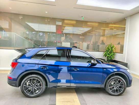 AUDI-Q5-2024