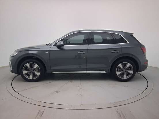 AUDI-Q5-2023