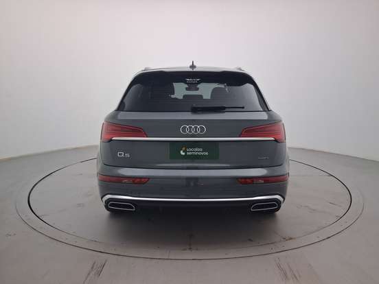 AUDI-Q5-2023