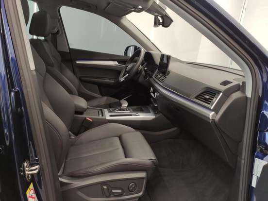 AUDI-Q5-2023