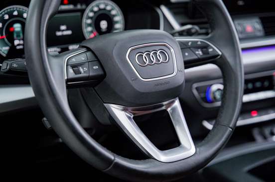 AUDI-Q5-2023