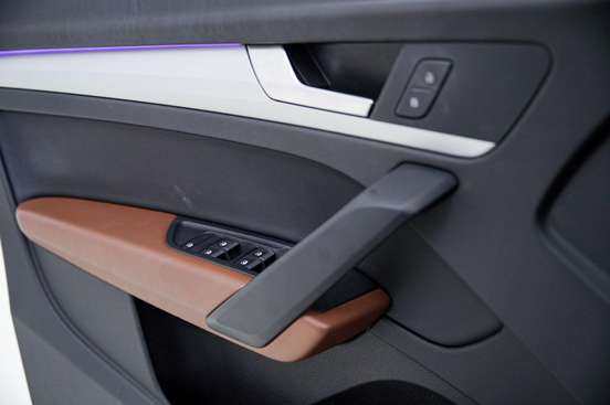 AUDI-Q5-2023