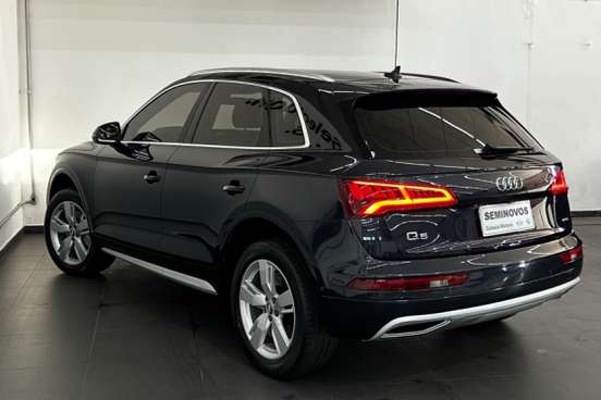 AUDI-Q5-2019