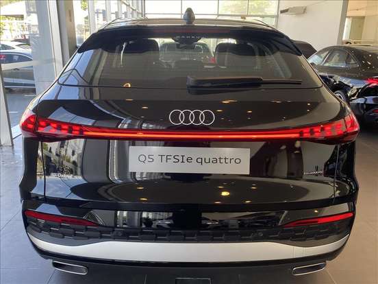 AUDI-Q5-2025