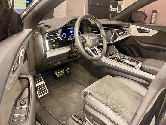 AUDI-Q8-3.0 TFSI GASOLINA PERFORMANCE QUATTRO TIPTRONIC AUDI-Q8-2022