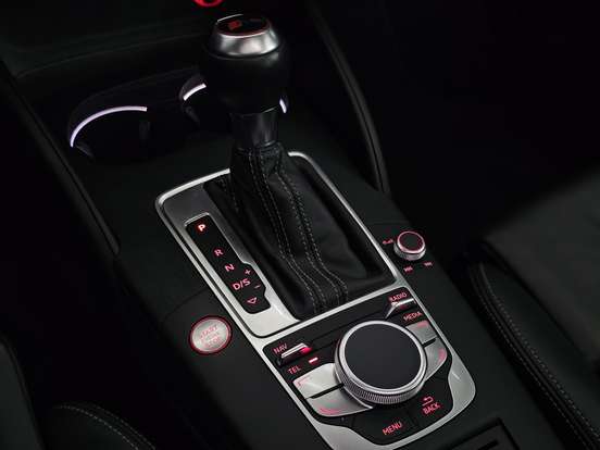 AUDI-RS3-2.5 TFSI SPORTBACK QUATTRO GASOLINA 4P S-TRONIC AUDI-RS3-2015
