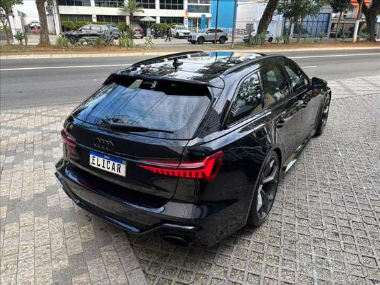 AUDI-RS6-2025