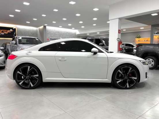 AUDI-TTS-2015