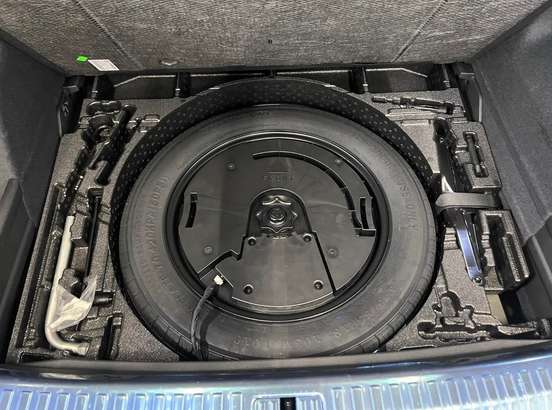 AUDI-Q3-2023