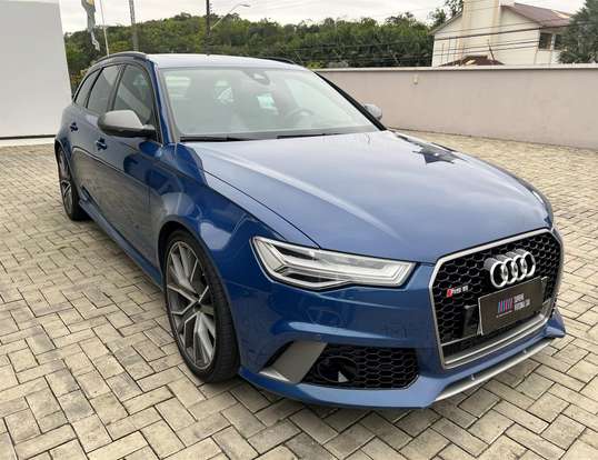 AUDI-RS6-2018