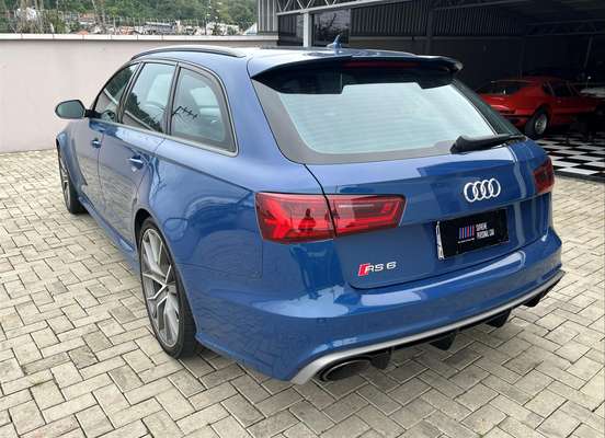AUDI-RS6-2018