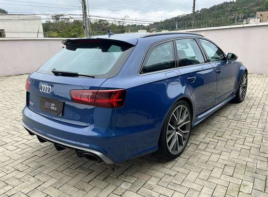 AUDI-RS6-2018