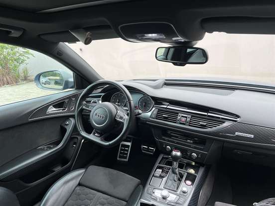 AUDI-RS6-2018