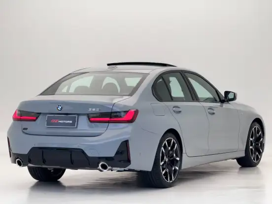 BMW-320i-2024