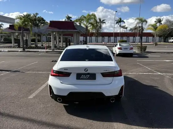 BMW-320i-2.0 16V TURBO FLEX M SPORT AUTOMÁTICO BMW-320i-2024