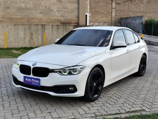 BMW-320i-2016
