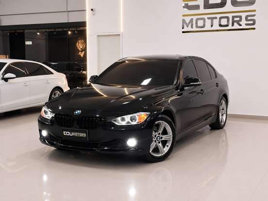 BMW-320i-2014