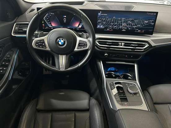 BMW-320i-2022