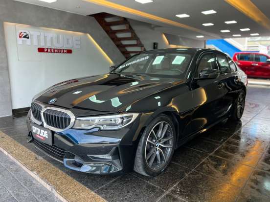 BMW-320i-2021