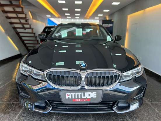 BMW-320i-2021