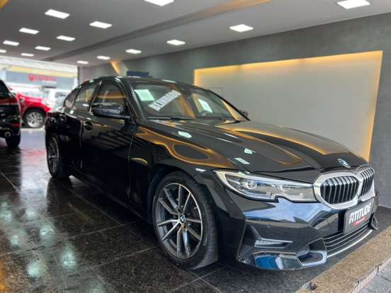 BMW-320i-2021