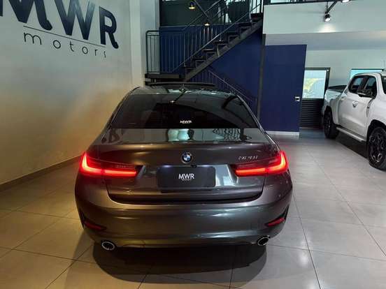 BMW-320i-2.0 16V TURBO FLEX SPORT GP AUTOMÁTICO BMW-320i-2021