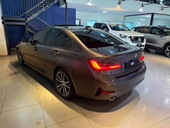 BMW-320i-2.0 16V TURBO FLEX SPORT GP AUTOMÁTICO BMW-320i-2021