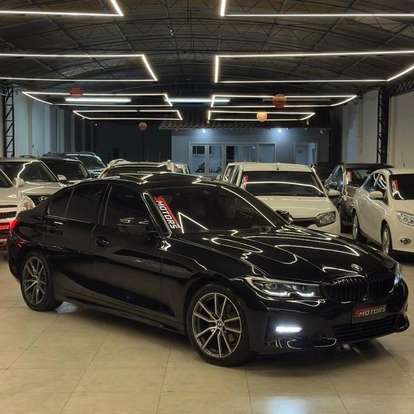 BMW-320i-2022