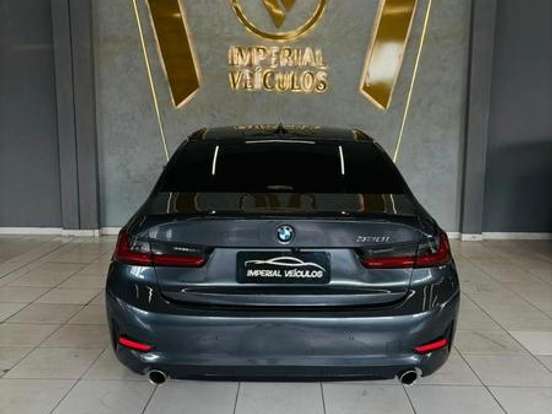 BMW-320i-2.0 16V TURBO GASOLINA M SPORT AUTOMÁTICO BMW-320i-2020