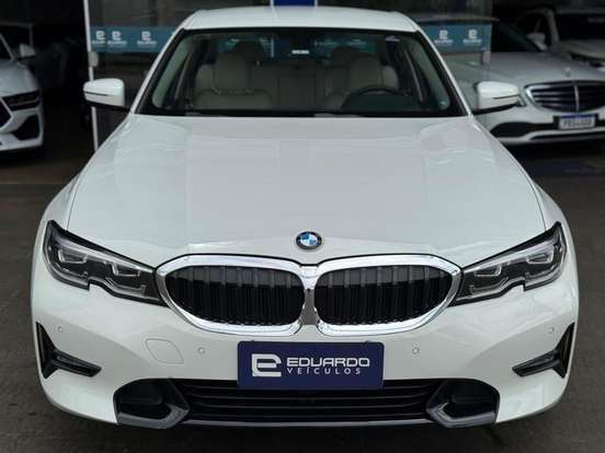 BMW-320i-2.0 16V TURBO GASOLINA SPORT AUTOMÁTICO BMW-320i-2020