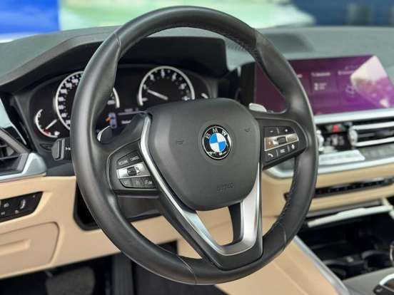 BMW-320i-2.0 16V TURBO GASOLINA SPORT AUTOMÁTICO BMW-320i-2020