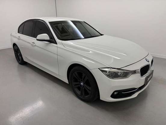 BMW-320i-2016