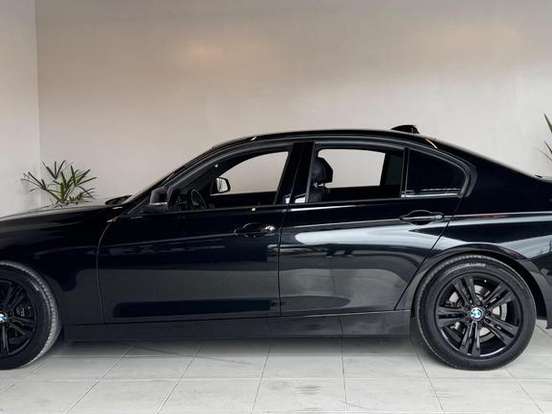BMW-320i-2.0 SPORT GP 16V TURBO ACTIVE FLEX 4P AUTOMÁTICO BMW-320i-2018