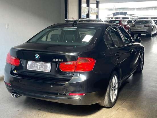 BMW-328i-2013
