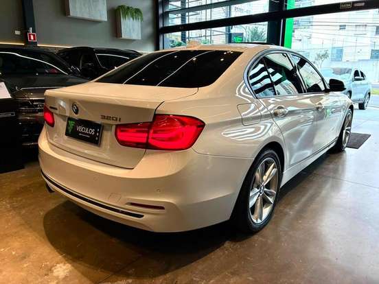 BMW-328i-2.0 M SPORT 16V ACTIVEFLEX 4P AUTOMÁTICO BMW-328i-2016