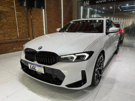 BMW 330e 2.0 16V TURBO HÍBRIDO M SPORT AUTOMÁTICO