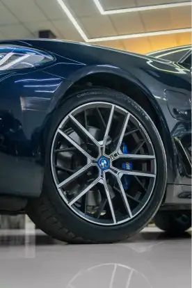 BMW-530e-2022