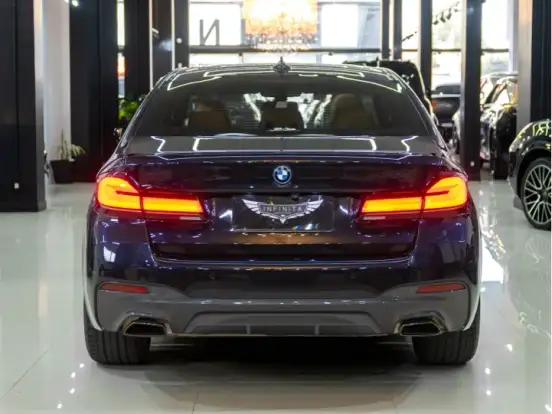 BMW-530e-2.0 16V TWINPOWER HÍBRIDO LUXURY AUTOMÁTICO BMW-530e-2022